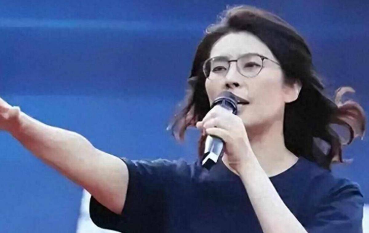 世界杯足球平台出租网场地
_国民党主席位置坐稳世界杯足球平台出租网场地
,郑丽文摊牌了:两岸不回归和平,其他是侈谈