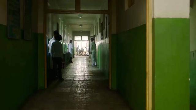 皇冠信用盘在哪里开通
_年代剧的墙皇冠信用盘在哪里开通
,为什么都是上白下绿?