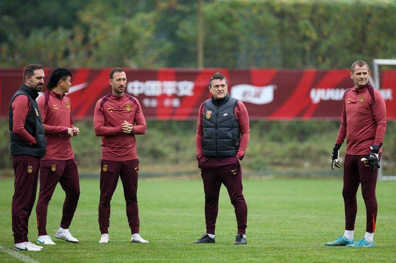 皇冠信用盘怎么申请
_熊猫杯｜U22国足末轮战 乌兹别克斯坦排兵布阵有讲究