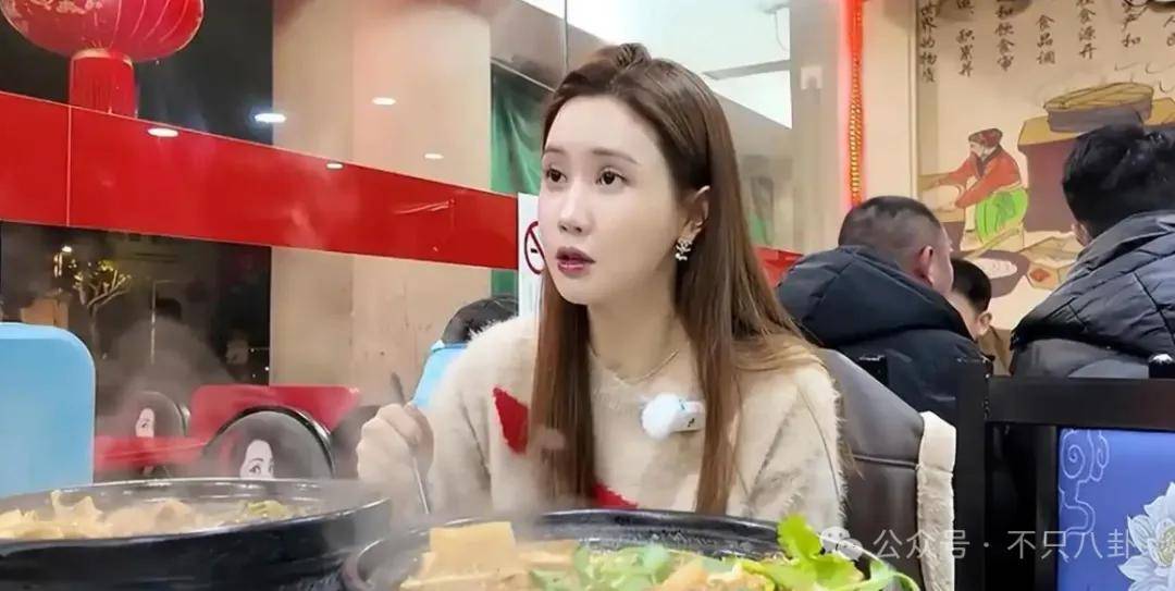 皇冠信用网登123
_自曝与丈夫经常吵架？但怎么感觉她是在变相秀恩爱呢皇冠信用网登123
！