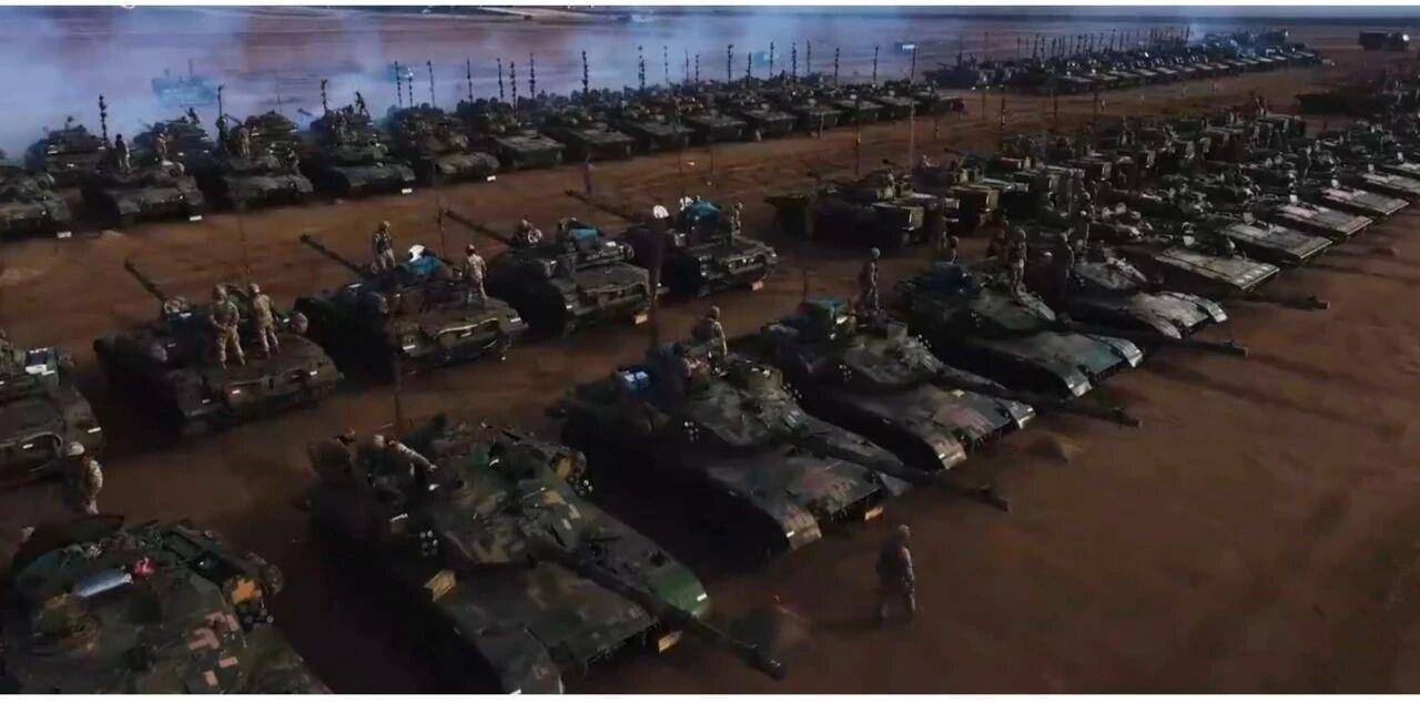 首尔叁星迅雷 vs 安阳正官庄 RB_大场面！机器狗、无人机开路首尔叁星迅雷 vs 安阳正官庄 RB，实兵对抗演练画面公布