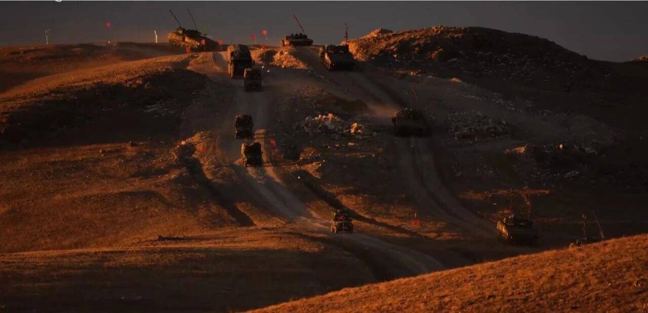 首尔叁星迅雷 vs 安阳正官庄 RB_大场面！机器狗、无人机开路首尔叁星迅雷 vs 安阳正官庄 RB，实兵对抗演练画面公布