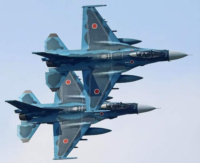 皇冠信用盘最新地址
_日本大机群挂48枚导弹模拟攻击辽宁舰皇冠信用盘最新地址
?上演“送人头”名场面