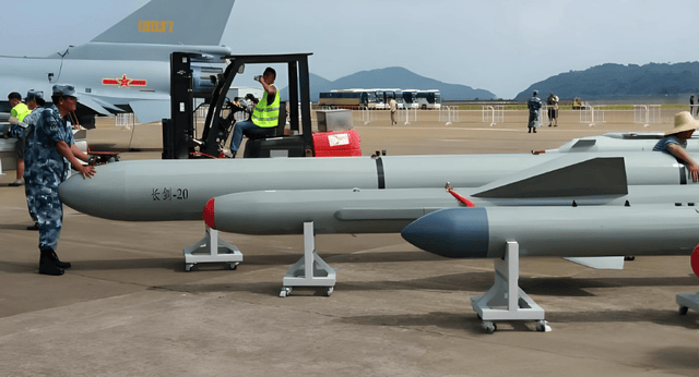 皇冠信用盘最新地址
_日本大机群挂48枚导弹模拟攻击辽宁舰皇冠信用盘最新地址
?上演“送人头”名场面