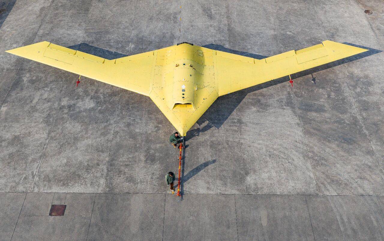 皇冠信用網出租足球_重大突破皇冠信用網出租足球！彩虹-7高空高速隐身无人机成功首飞