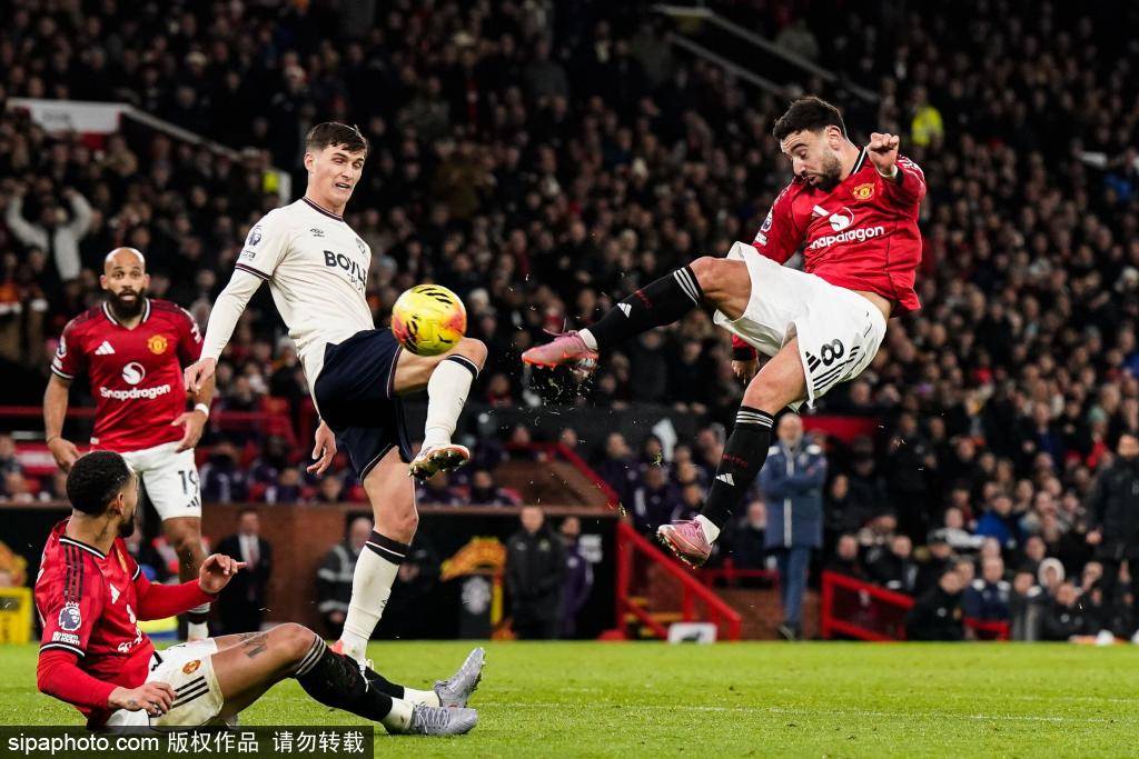 金州勇士vs波特兰开拓者
_曼联中场大换血:四大中场球员面临离队金州勇士vs波特兰开拓者
,六人候选名单曝光