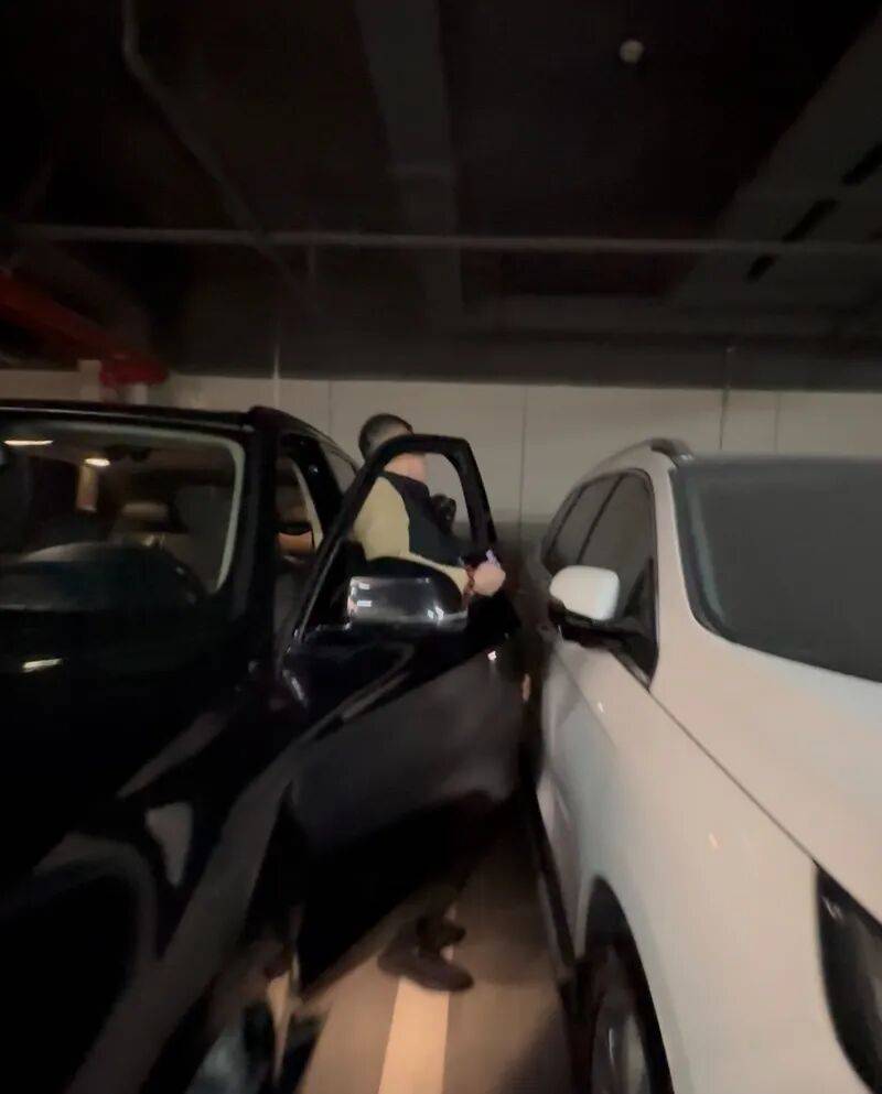 联赛杯(在美国和加拿大)_“根本打不开门！”北京一业主买了小区地下车位联赛杯(在美国和加拿大)，上下车却遇难题…