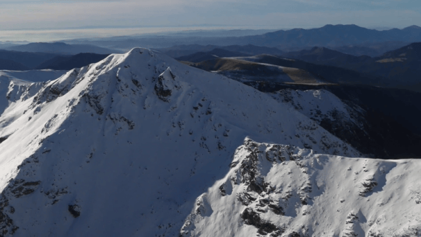 埃弗顿vS 阿斯顿维拉
_为逃兵役越境的乌克兰人:“宁可死于山野”