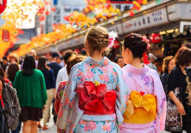 肖国栋vs加里.威尔逊
_高市曾狂言“无论担任什么职务肖国栋vs加里.威尔逊
,都会参拜神社”,这次为何不拜?