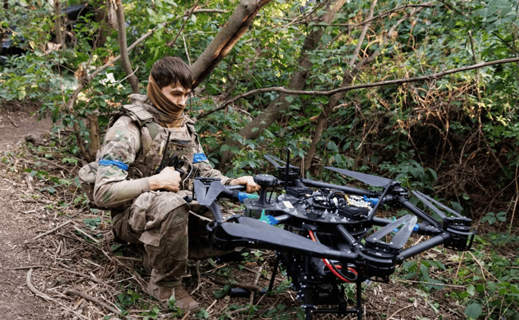 皇冠hga039
_莫斯科再不投降就晚了?乌克兰宣布俄方半年损失200亿皇冠hga039
,3个月打光9万兵