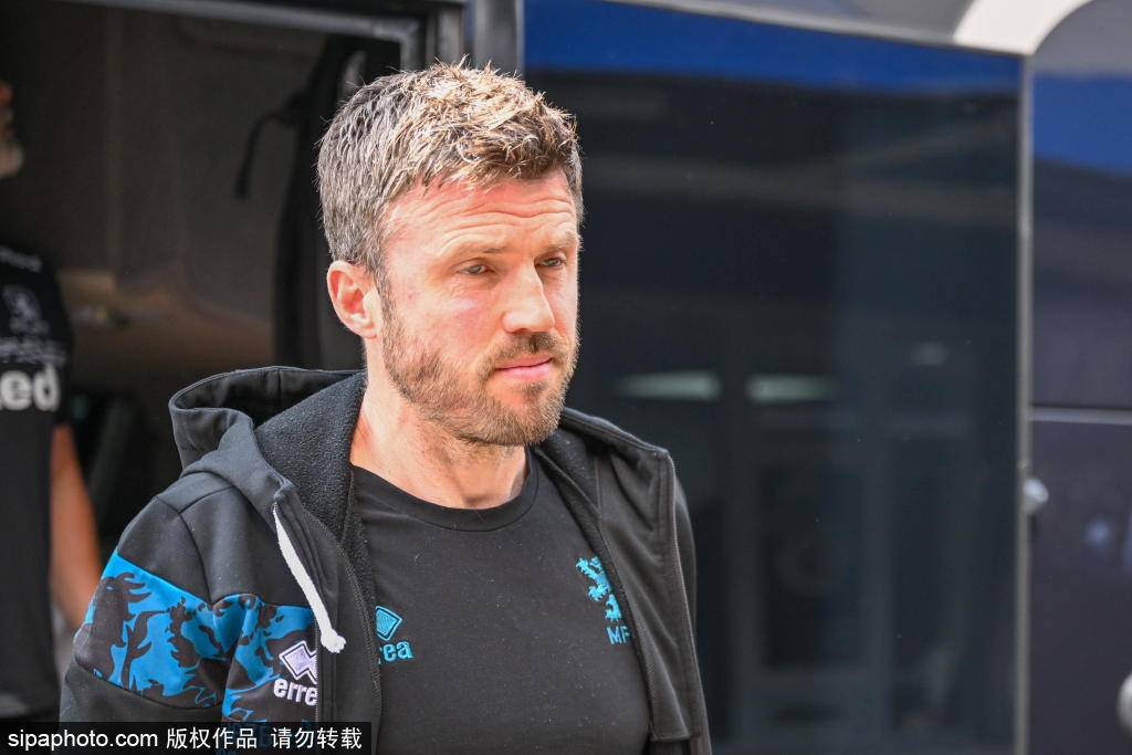 皇冠信用网正网_梅努与卡里克沟通后决定留队:曼联青训新星的崛起与未来展望