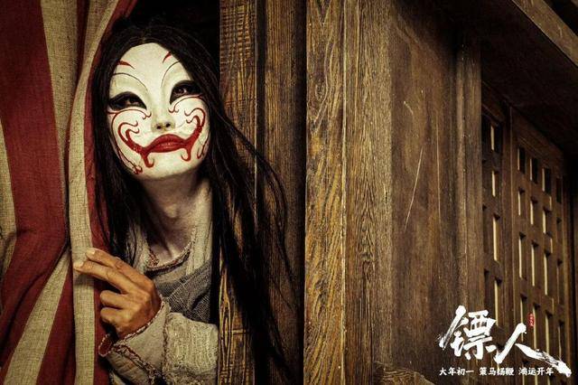 皇冠信用网最新地址_《镖人：风起大漠》票房近10亿皇冠信用网最新地址，登顶武侠片冠军！春节档逆跌奇迹咋做到的？