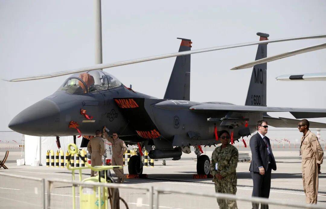 皇冠信用网会员开户申请_美军营救飞行员更多细节披露:在伊境内秘密修跑道皇冠信用网会员开户申请,特朗普放弃高尔夫看营救