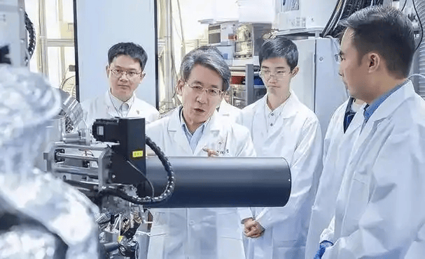 墨西哥超级联赛_美国赶走大批的中国科学家后墨西哥超级联赛，又聘用了印度专家，如今结果咋样？